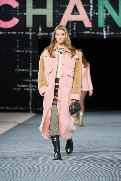 Look 6